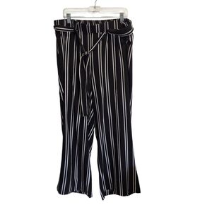 Torrid Size 2X Black White Striped Casual Pull On Pants Flowy Wide Leg